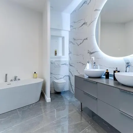 Magnifique Loft Au Coeur De Ницца