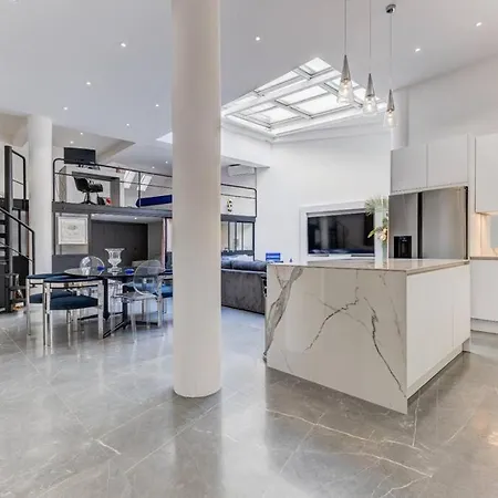 Magnifique Loft Au Coeur De דירה