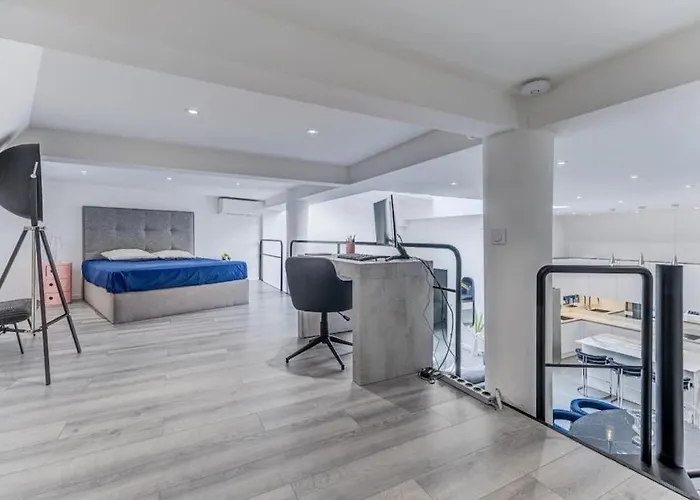 Magnifique Loft Au Coeur De *